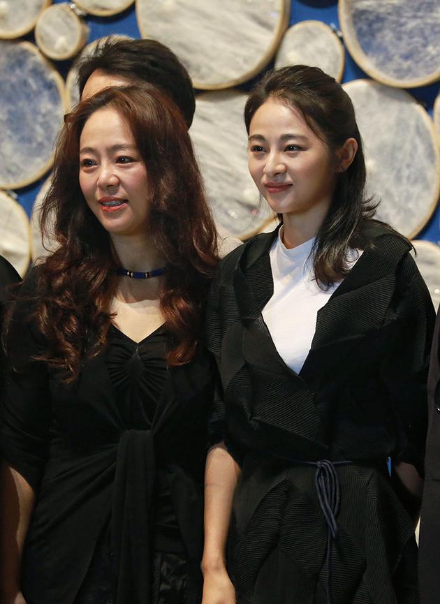 小斯琴高娃跨界当代艺术 与国宝级大师一同参展