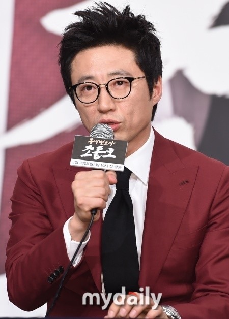 朴信阳有望出演日本小说改编电视剧《空中秋千》