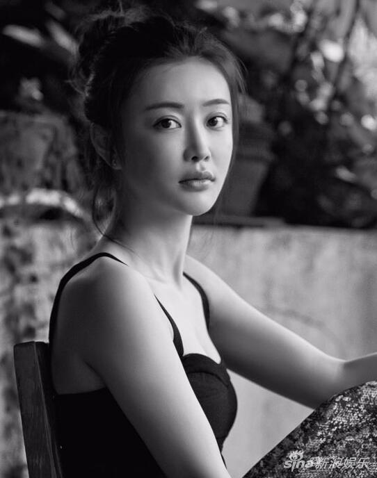 《我的1997》邱林化身美女记者 成香港回归见证者