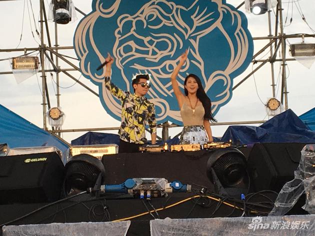 张暖雅王绎龙台湾首演【双人DJ秀】