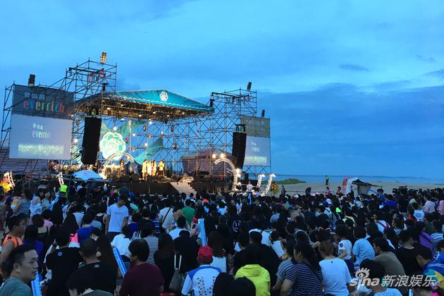 金门海岛音乐节现场人声鼎沸