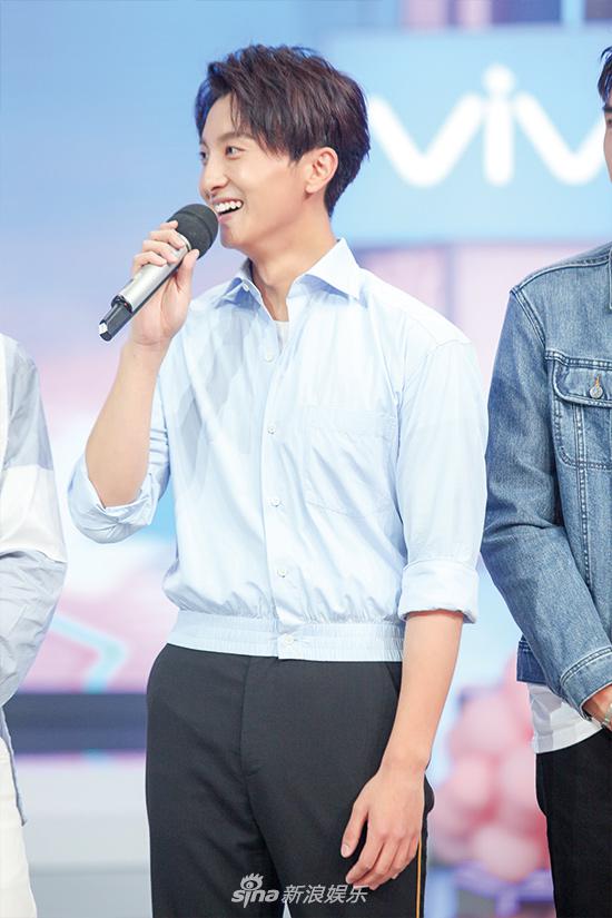 牛骏峰精彩表演