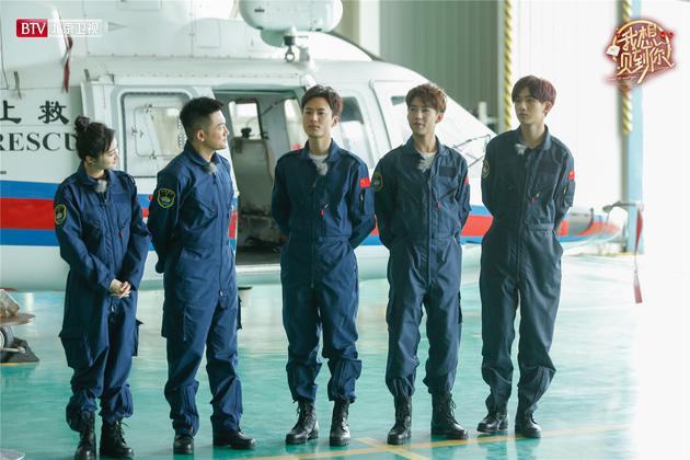 马闻远认真学习救援技能