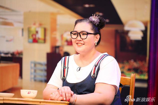 “小仙女”刘思博治愈微笑