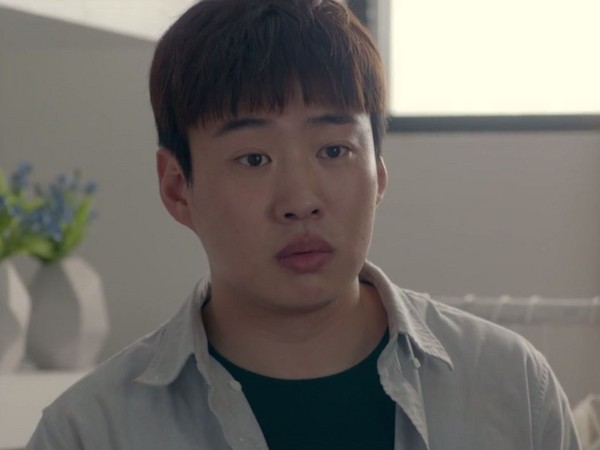 《三流之路》热播 男配安宰弘昔日瘦照被挖出|三