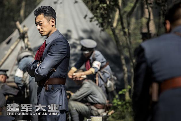 电影《建军大业》朱亚文享受表演通透感