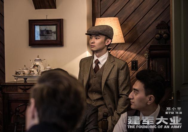 电影《建军大业》幕后趣事多,网友惊喜:想不到我爱豆还有这一面.