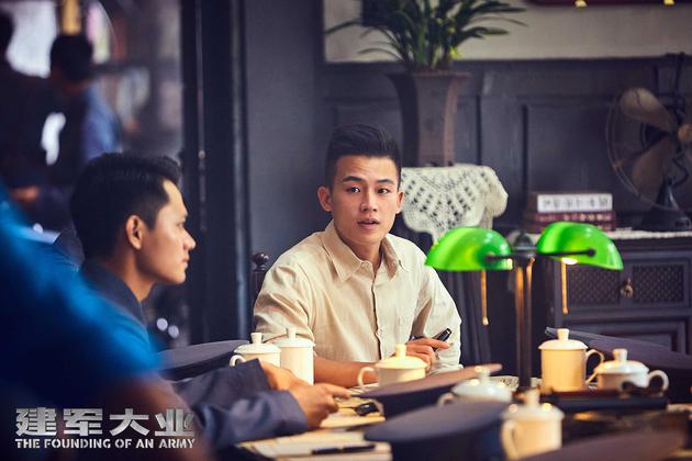 电影《建军大业》叶挺剧照