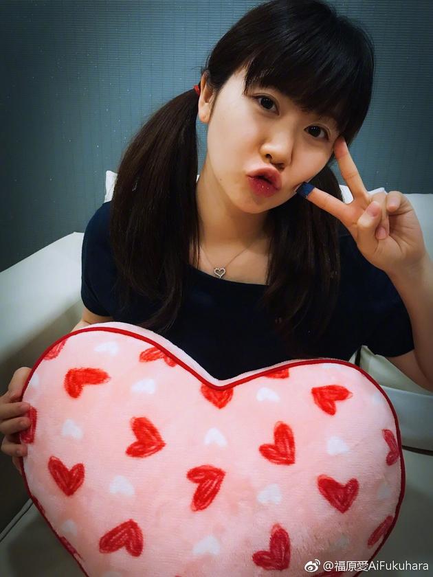 怀孕少女欢乐多!江宏杰玩游戏福原爱捣乱很虐狗