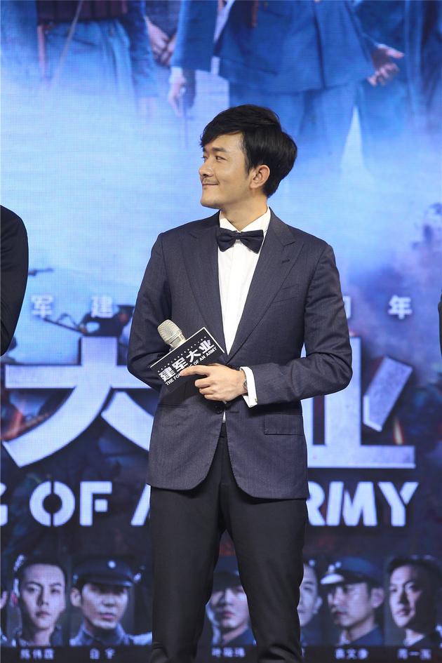 小爱饰演叶剑英