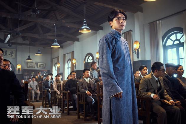 电影《建军大业》刘烨饰演毛泽东