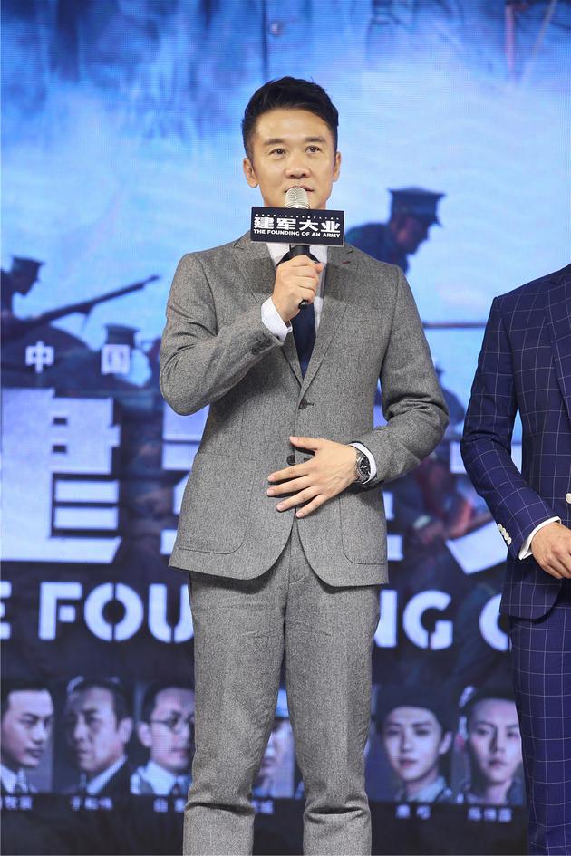 黄志忠饰演朱德