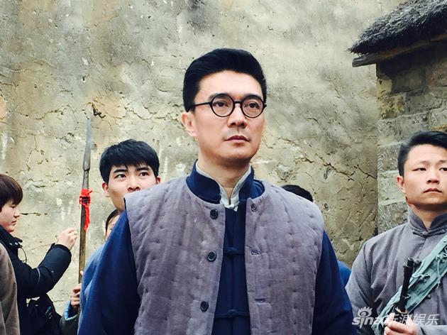 《一马三司令》饰演马耀南