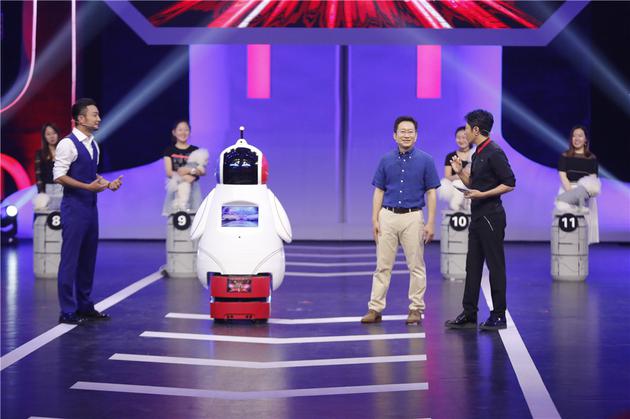 小加之父王金桥亮相