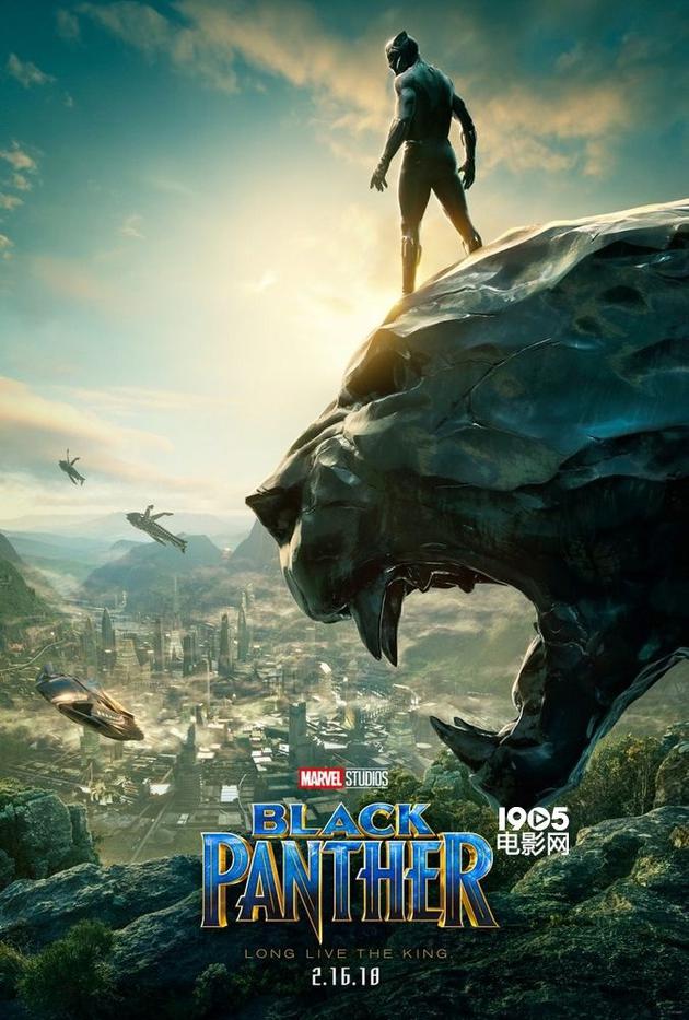 黑豹全新海报国王站在巨型雕像上俯视众生
