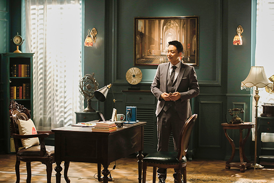 刘奕君饰演心理医生“小刘”