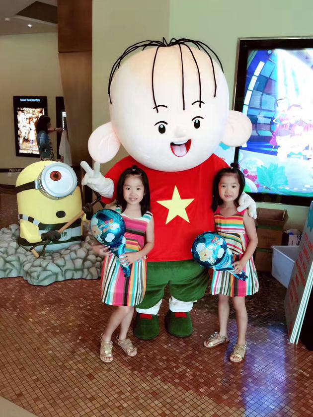 上海小土豆丝与图图合影