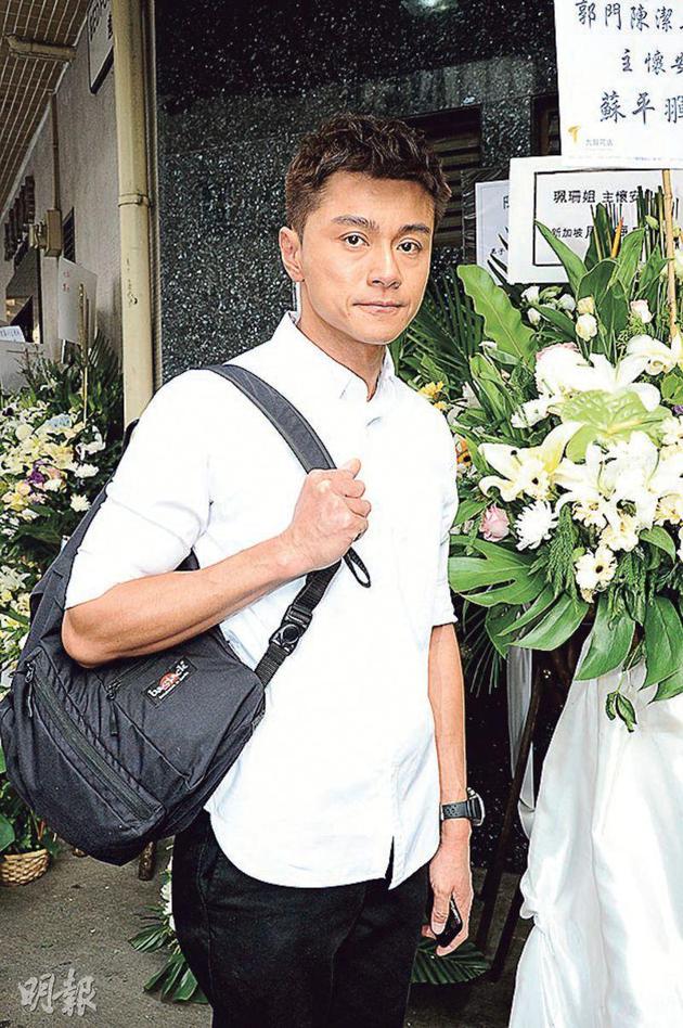 一代花旦欧阳珮珊设灵 郭锋难舍痛哭送别亡妻|欧阳珮珊|郭锋|黄浩然|苗侨伟|骆应钧_手机新浪网
