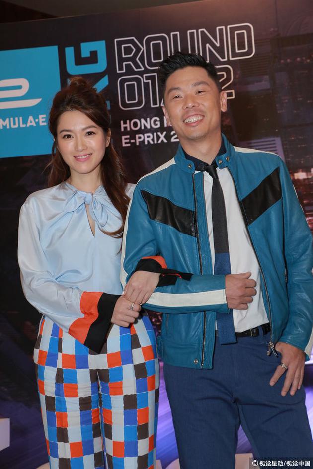 苟芸慧与男友恩爱牵手亮相确定婚期望有浪漫婚礼