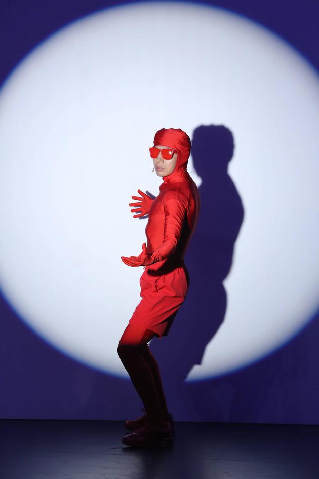 撒贝宁cos小龙虾