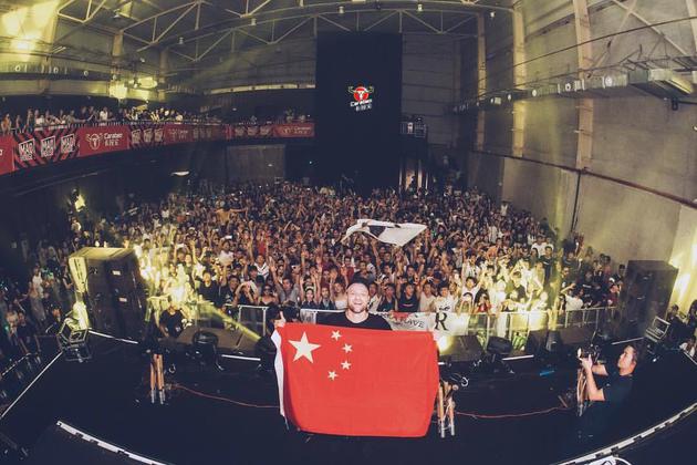 Mad House带“电”来袭