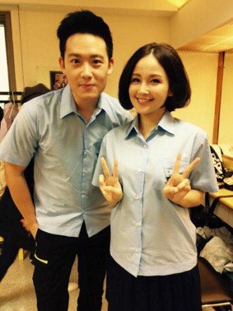 郭铁人晒与钟欣怡合照