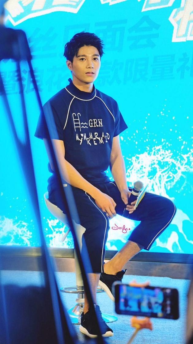 杨廷东现场显撩功 不惧挑战敢于尝试多样角色