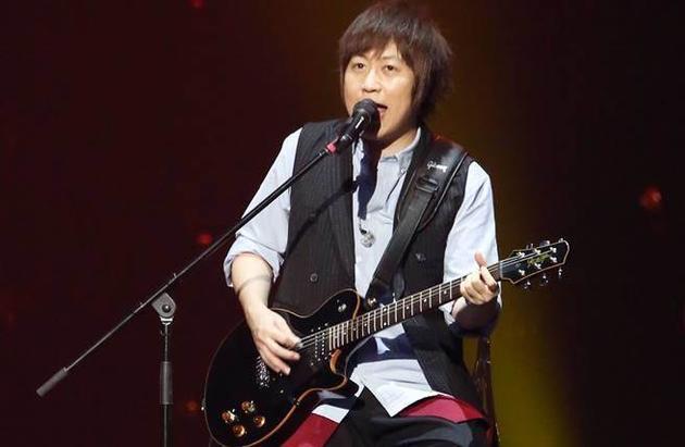 阿信写的歌词带给许多歌迷正面力量。