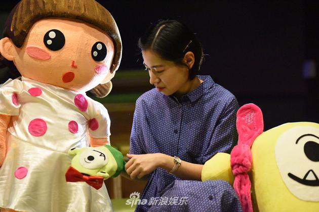 鲁伊莎和剧中人物