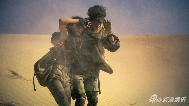 吴佳尼戴祖雄穿越沙漠
