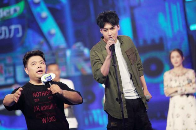 郭冬冬做客山东卫视《超强音浪》与音浪小队东东互动