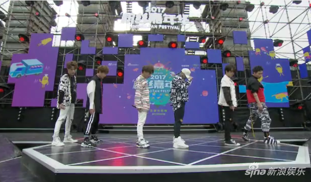粉丝嘉年华现场 ZERO-G TeamG一展中国男团风采