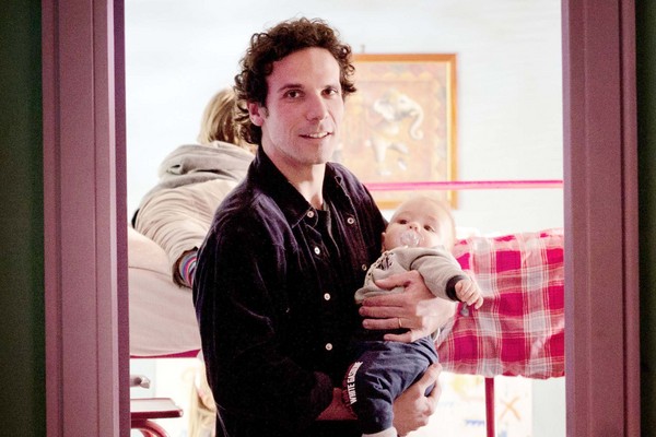 男星新片当实习奶爸 拍完立刻求婚歌手女友|法兰西斯科蒙塔纳里|奶爸