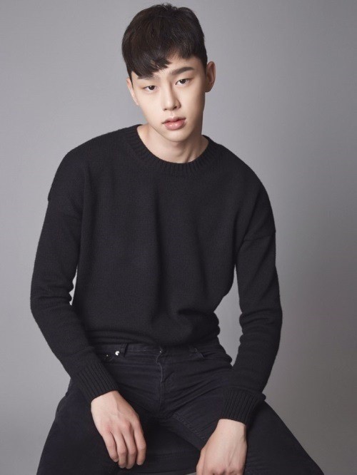 韩国企划男团jbj成员权玄彬确定将出演sbs mobidic新剧《非正规职偶像