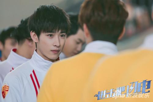进击吧闪电热播中二少年吴昊泽可萌可拼命