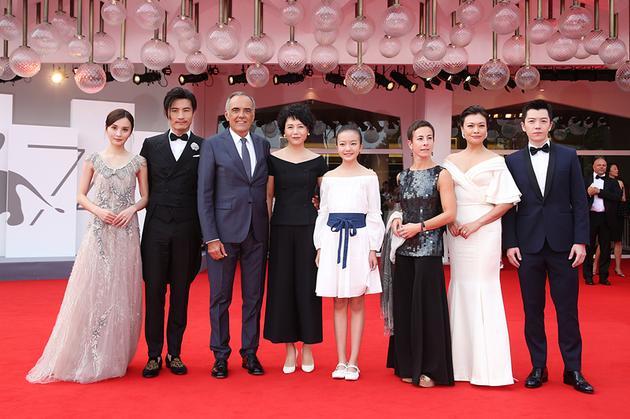 耿乐《嘉年华》