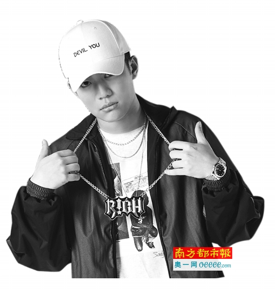 《中国有嘻哈》双冠军引质疑 网友:battle变联欢