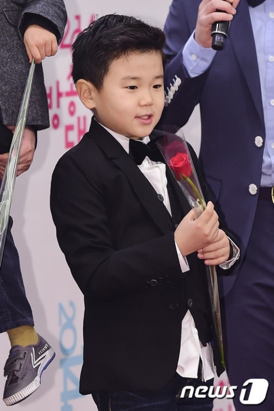 韩童星尹厚将出演jtbc新综艺与美国小朋友交流