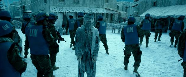 《全球风暴》剧照1