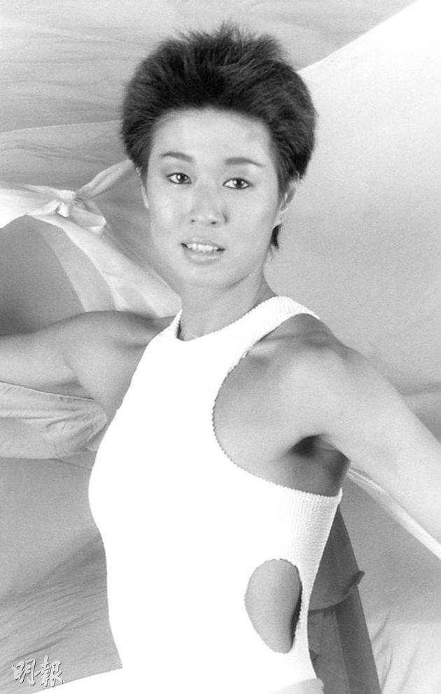 马清仪当年热爱健身运动，锻炼出一身肌肉。