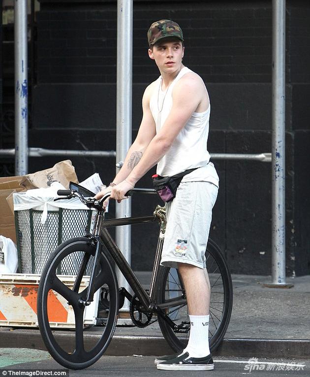 布鲁克林现身纽约街头