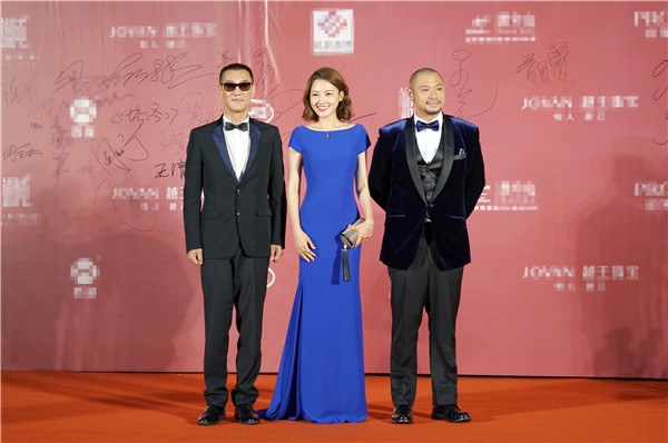 郑罗茜受邀担任华语电影节嘉宾 曼妙身姿抢镜