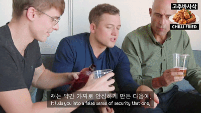 《王牌特工2:黄金圈》韩国行蛋蛋梅林吃到停不下来