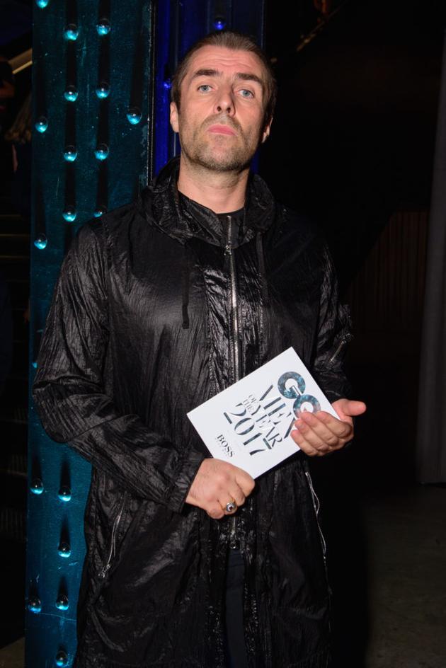 gallagher)回忆起与老牌披头士成员保罗·麦卡特尼爵士(sir paul