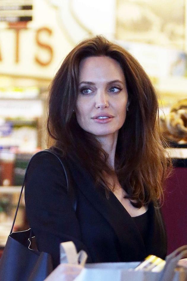 安吉丽娜·朱莉