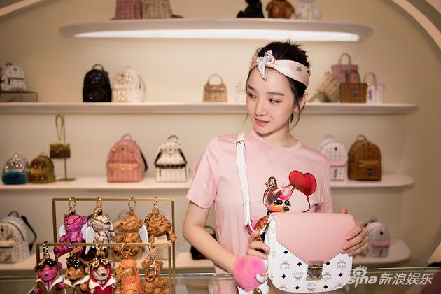 陈小纭活动照(1)