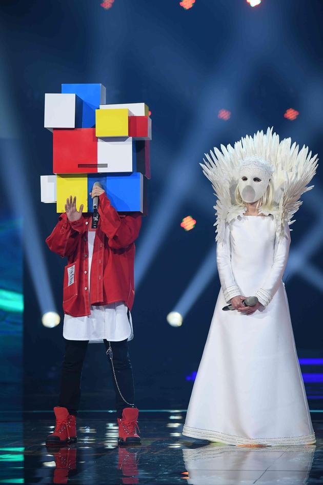 人间极品小魔头+何必在乎我是谁