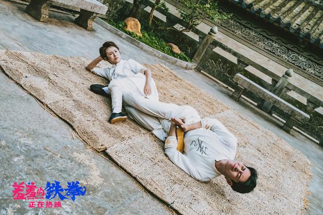 蝉联20天单冠 《羞羞的铁拳》曝袁娅维《Roll》MV|袁娅维|羞羞的铁拳|马丽|艾伦|袁娅维_手机新浪网