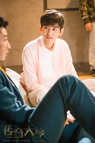 传奇大亨破套路立人设领航百年中国电影梦