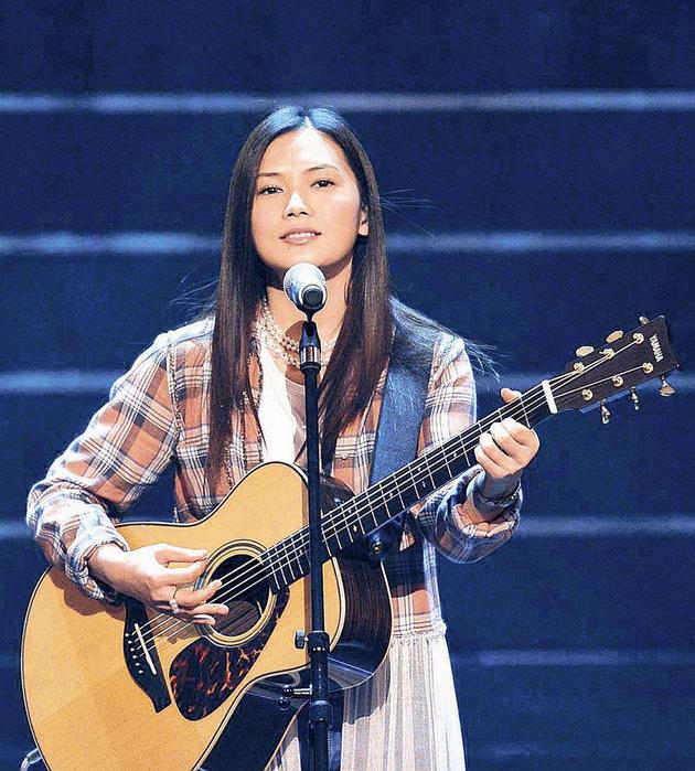 日乐队主唱yui八月离婚获双胞胎儿子抚养权 手机新浪网